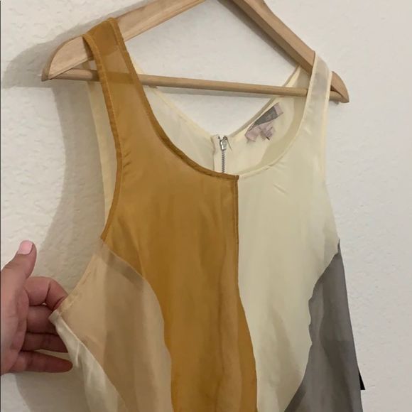 Forever21 silk blend nude/bronze/cream top-S - Picture 2 of 8